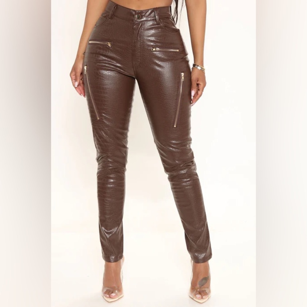 Fashion Nova Muy Caliente Skinny Pants size 28 - Chocolate